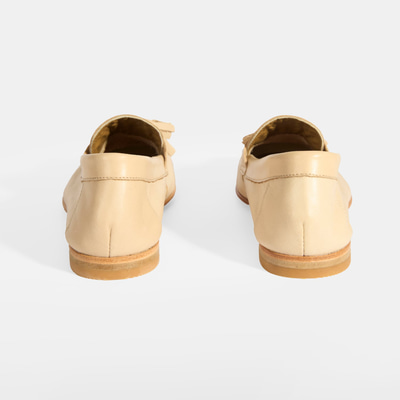 Kadın Bej Püskül Detaylı Deri Loafer