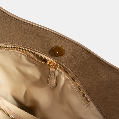 Kadın Bej Püskül Detaylı Omuz Çantası