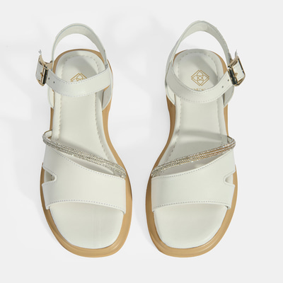 Kadın Beyaz Ayarlanabilir Tokalı Taş Detaylı Deri Sandalet