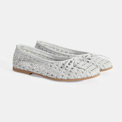 Kadın Beyaz Fiyonk Detaylı Örgü Babet