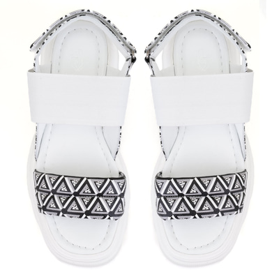 Kadın Beyaz Monogram Desenli Dolgu Topuklu Sandalet