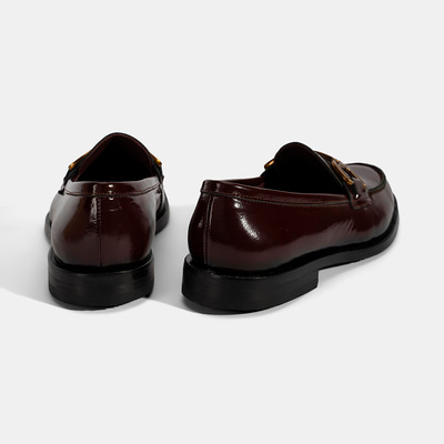 Kadın Bordo Metal Toka Aksesuarlı Rugan Loafer