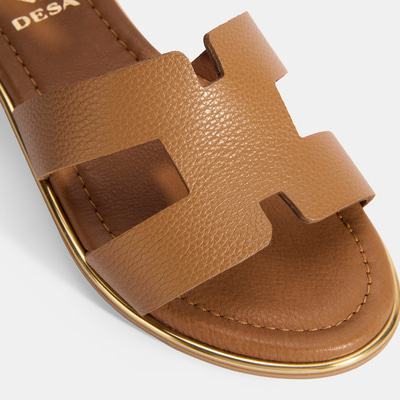 Kadın Kahve Ayarlanabilir Tokalı Deri Sandalet