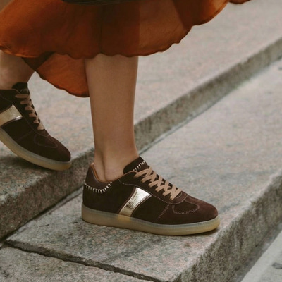 Kadın Kahve Bağcıklı Metalik Şerit Detaylı Süet Sneaker