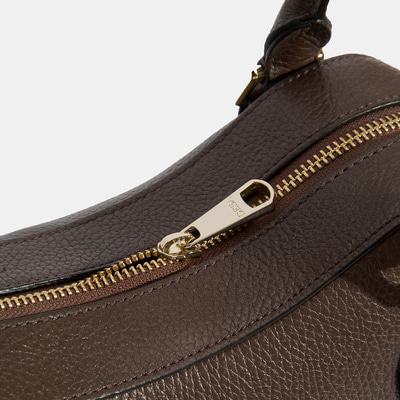 Kadın Kahve Deri Çanta Aksesuarlı Büyük Omuz Çantası