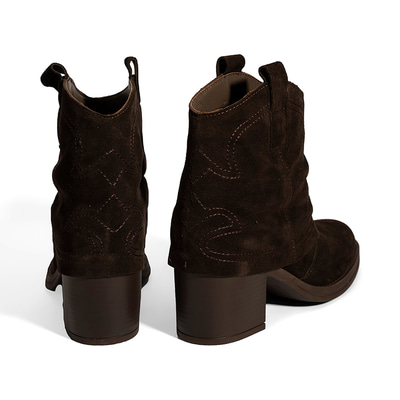 Kadın Kahve İşleme Detaylı Kalın Topuklu Bot