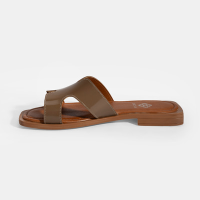 Kadın Kahve Rugan Terlik