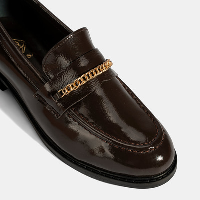 Kadın Kahve Zincir Aksesuarlı Deri Loafer