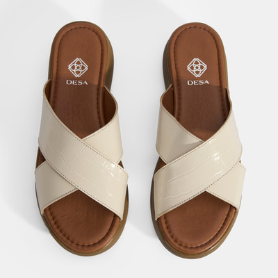 Kadın Krem Dolgu Topuklu Deri Terlik