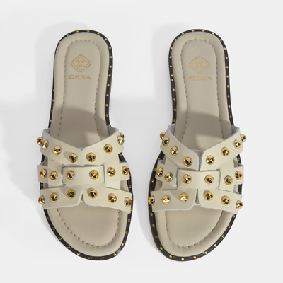 Kadın Krem Zımba Detaylı Deri Terlik