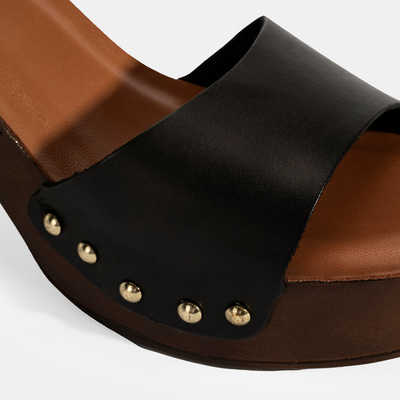 Kadın Siyah Ayarlanabilir Tokalı Deri Topuklu Sandalet