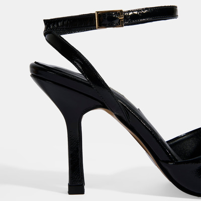 Kadın Siyah Ayarlanabilir Tokalı Rugan Topuklu Sandalet