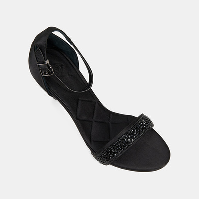 Kadın Siyah Ayarlanabilir Tokalı Taşlı Topuklu Abiye Sandalet