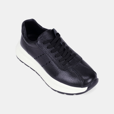 Kadın Siyah Bağcıklı Kalın Tabanlı Deri Sneaker