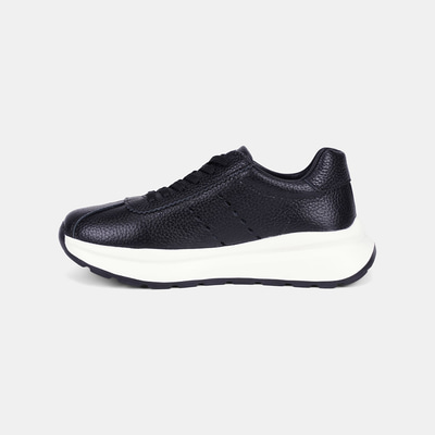 Kadın Siyah Bağcıklı Kalın Tabanlı Deri Sneaker