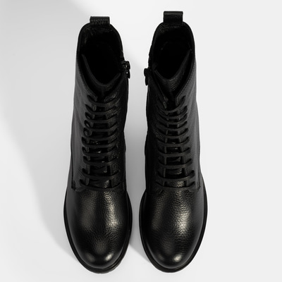 Kadın Siyah Bağcıklı Kalın Topuklu Deri Bot