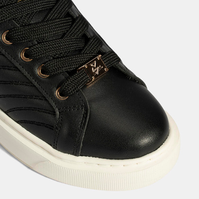 Kadın Siyah Bağcıklı Spor Ayakkabı