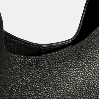 Kadın Siyah Deri Omuz Çantası