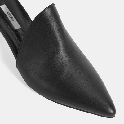 Kadın Siyah Deri Terlik 