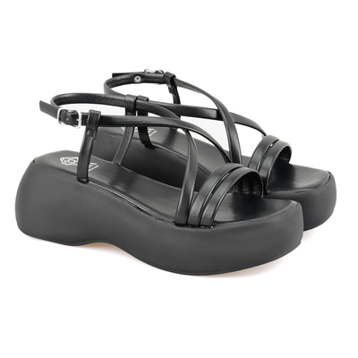 Kadın Siyah Dolgu Tabanlı Sandalet