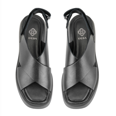 Kadın Siyah Dolgu Topuklu Deri Sandalet