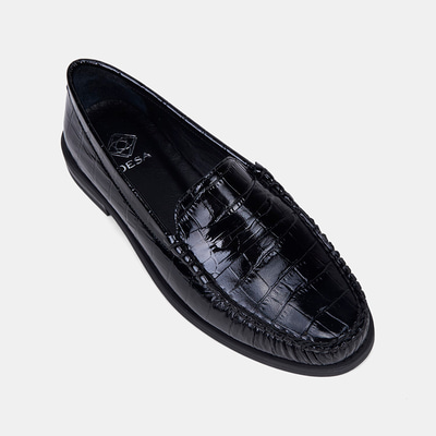 Kadın Siyah Kroko Baskılı Klasik Deri Loafer
