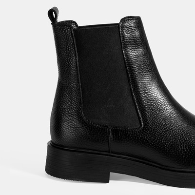 Kadın Siyah Lastik Detaylı Deri Bot