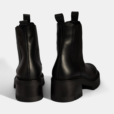 Kadın Siyah Lastikli Topuklu Deri Chelsea Bot