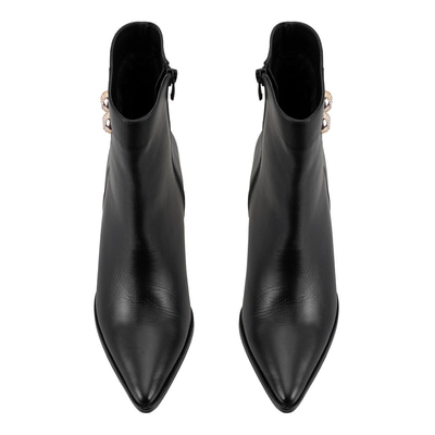 Kadın Siyah Metal Aksesuarlı Deri Topuklu Bot