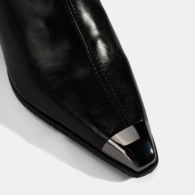 Kadın Siyah Metal Burun Detaylı Topuklu Stretch Bot