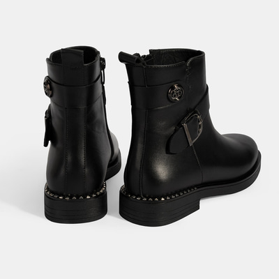 Kadın Siyah Metal Toka Detaylı Deri Bot