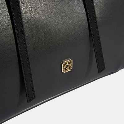 Kadın Siyah Omuz Çantası