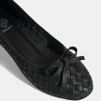 Kadın Siyah Örgü Detaylı Fiyonklu Deri Babet