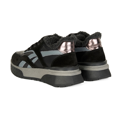 Kadın Siyah Süet Deri Spor Ayakkabı