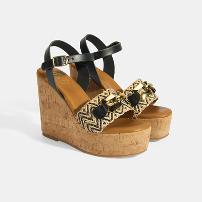 Kadın Siyah Toka Aksesuarlı Deri Detaylı Dolgu Topuklu Sandalet