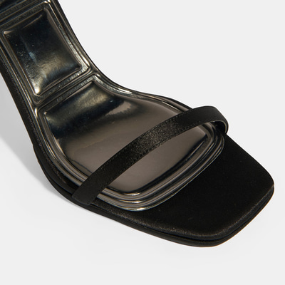 Kadın Siyah Toka Detaylı Topuklu Abiye Sandalet