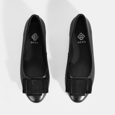 Kadın Siyah Tokalı Deri Babet