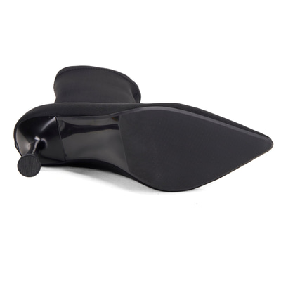 Kadın Siyah Topuklu Bot