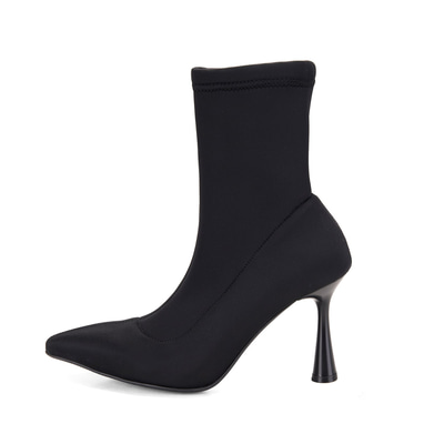 Kadın Siyah Topuklu Bot