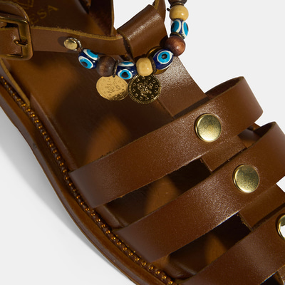 Kadın Taba Aksesuar Detaylı Ayarlanabilir Tokalı Deri Sandalet