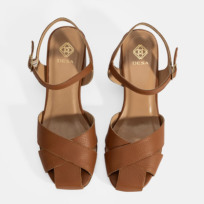 Kadın Taba Ayarlanabilir Tokalı Deri Topuklu Sandalet