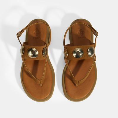 Kadın Taba Metal Aksesuarlı Ayarlanabilir Tokalı Süet Sandalet