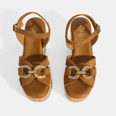 Kadın Taba Taşlı Toka Aksesuarlı Süet Dolgu Topuklu Sandalet