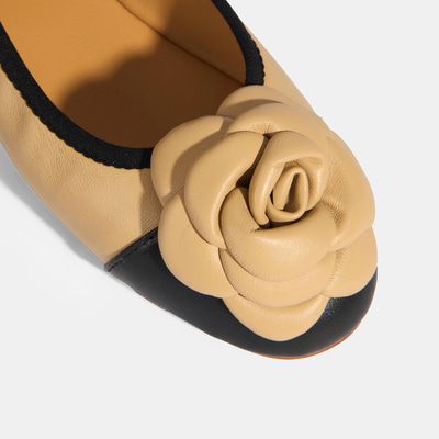 Kadın Ten Aksesuar Detaylı Deri Babet 