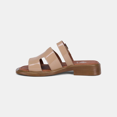 Kadın Ten Ayarlanabilir Tokalı Rugan Deri Terlik