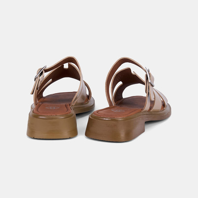 Kadın Ten Ayarlanabilir Tokalı Rugan Deri Terlik