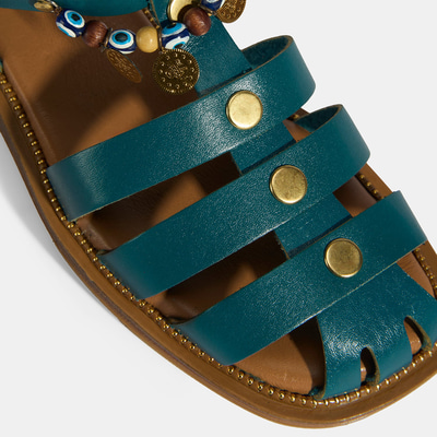 Kadın Yeşil Aksesuar Detaylı Ayarlanabilir Tokalı Deri Sandalet