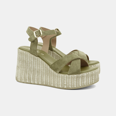 Kadın Yeşil Metal Tokalı Dolgu Topuklu Süet Sandalet