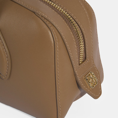 Limited Edition Kahve Kadın Yaprak Detaylı Deri Omuz Çantası