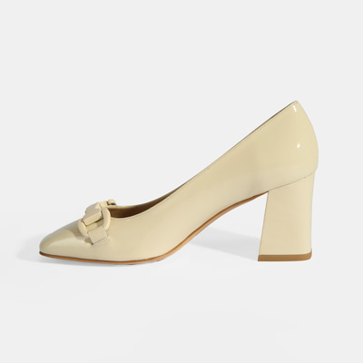 Luca Grossi Kadın Krem Toka Aksesuarlı Rugan Babet